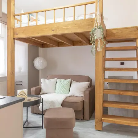 Bright & Cozy 2br - Apartman