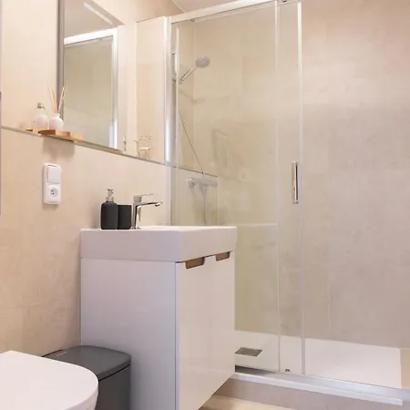 Bright & Cozy 2br - Apartman *