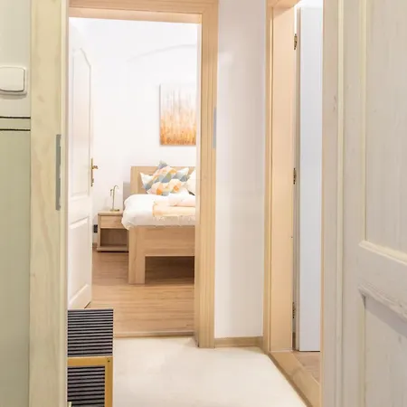 Apartman Bright & Cozy 2br - *